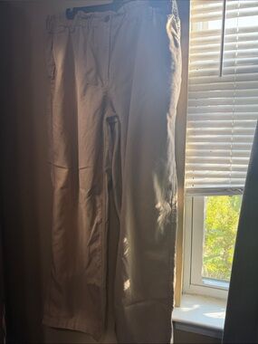 GAP Women's Khaki Chinos in Light Brown